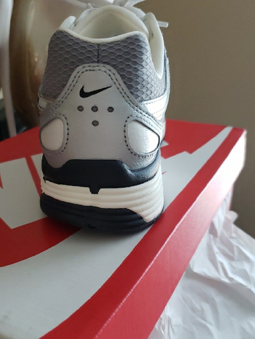 Nike P6000 Silver Metallic Running Shoe with Black Swoosh and White Laces - Picture 5 of 9